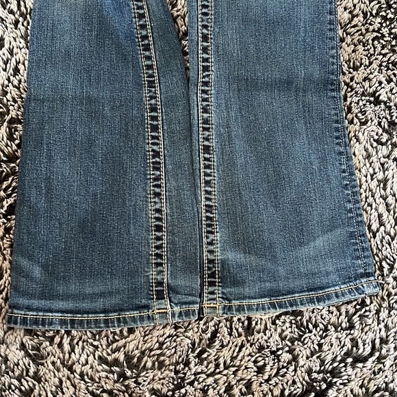 Mid-Rise Boot Cut Jeans - Picture 2 of 10